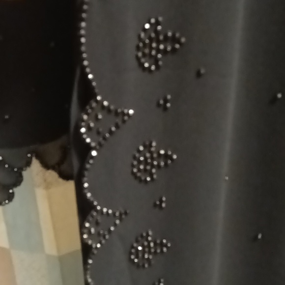 FINAL PRICE J. R. NITES BY CALIENDO 2-pc beaded scalloped blouse/maxi skirt 6 - Picture 9 of 16